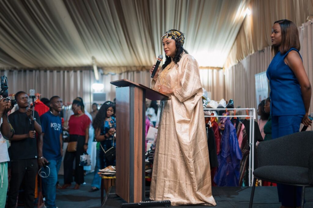 90aa157e-1153-440c-980d-d13b2a3fc17b