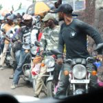 Kinshasa sous pression, contrôles suspendus pour les motocyclistes : le jour où la capitale a vacillé