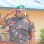 RDC – ITURI | GÉNÉRAL-MAJOR GABY KASONGO MULUMBA BATOKA : De l’uniforme au gouvernorat, l’Homme que la nation appelle au front de la paix, itinéraire d’un stratège au service de la République [Portrait]